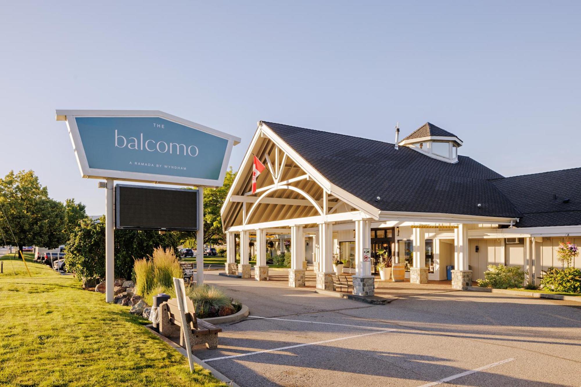 Balcomo, A Ramada By Wyndham Пентиктън Екстериор снимка